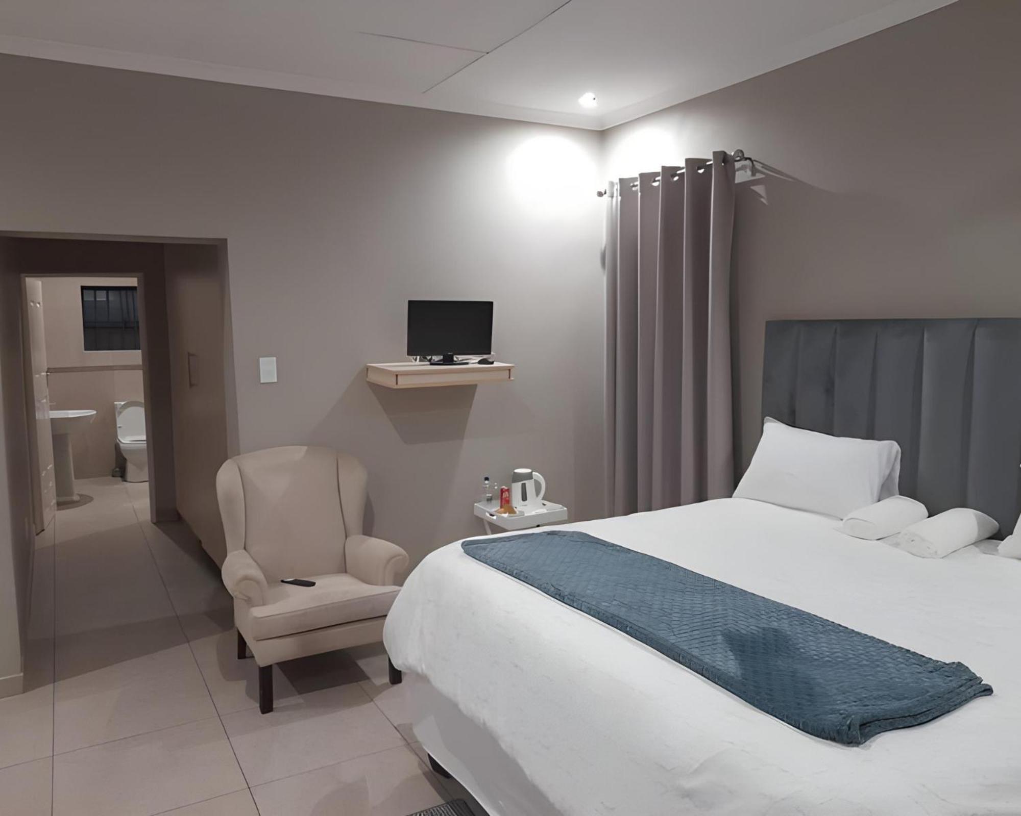 Elegant Guest House Matsapha Bagian luar foto